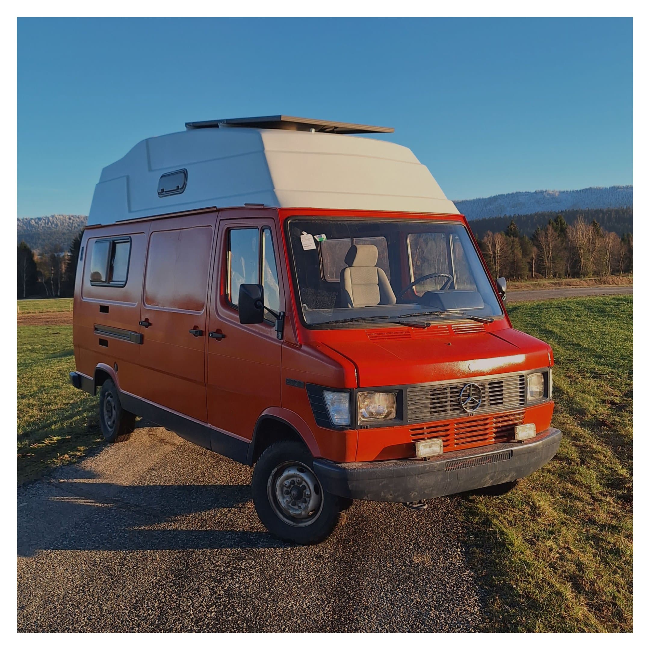 1989 Mercedes T1 preview